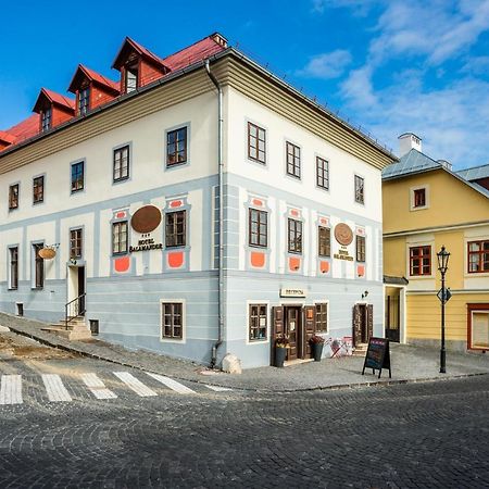 Hotel Salamander Banska Stiavnica Bagian luar foto
