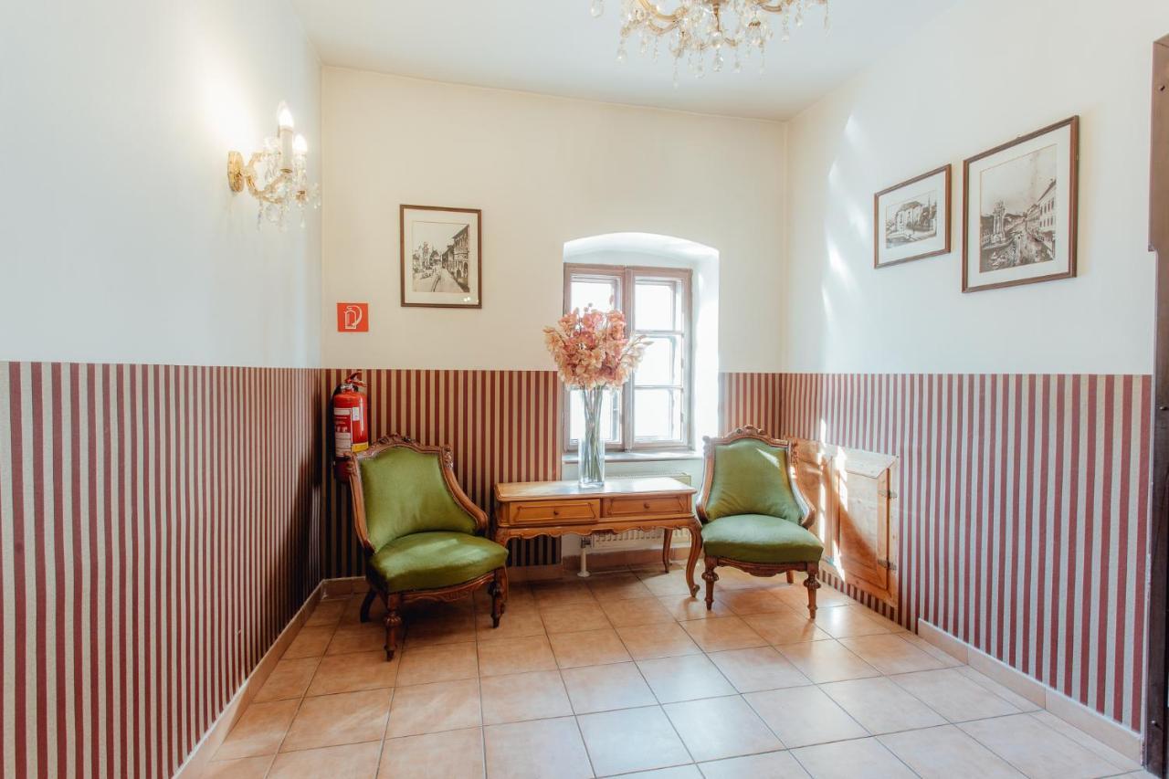 Hotel Salamander Banska Stiavnica Bagian luar foto