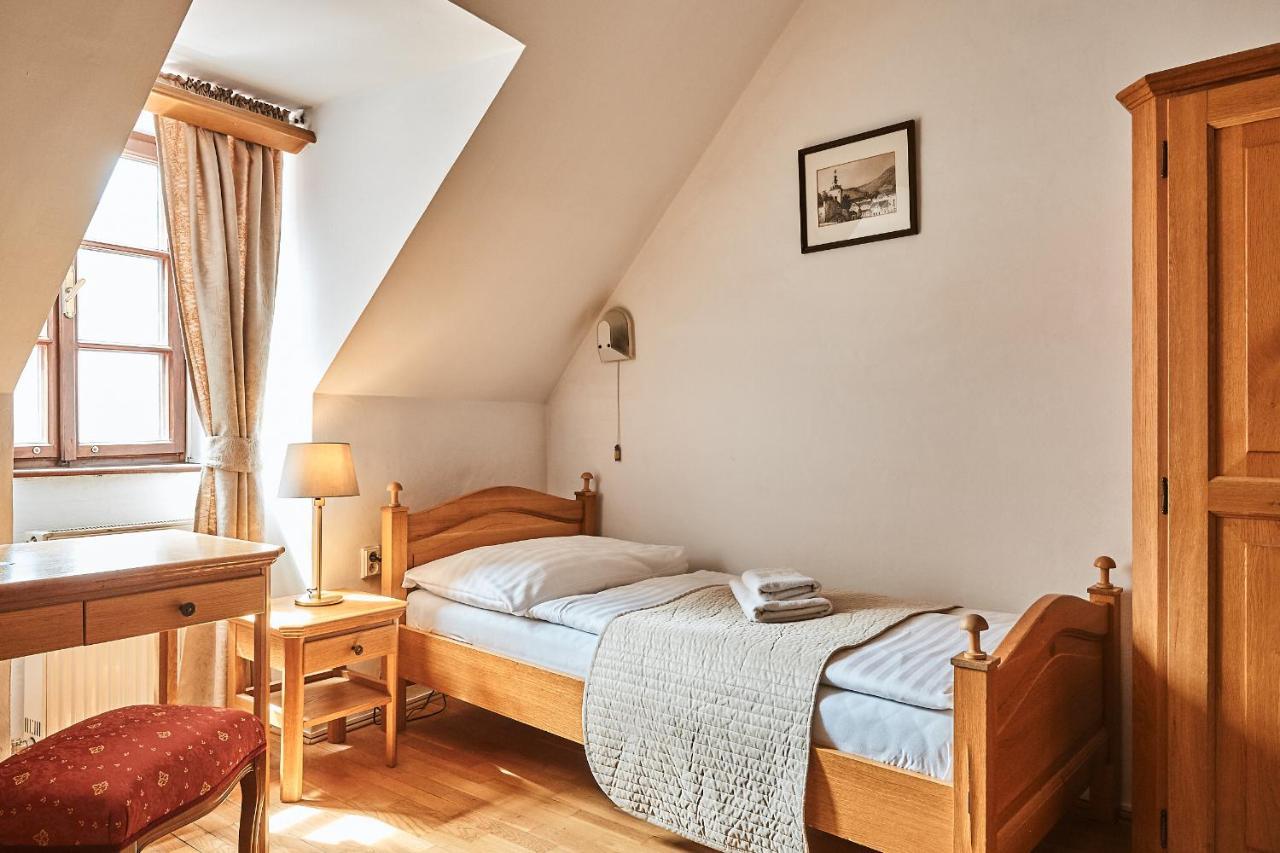 Hotel Salamander Banska Stiavnica Bagian luar foto